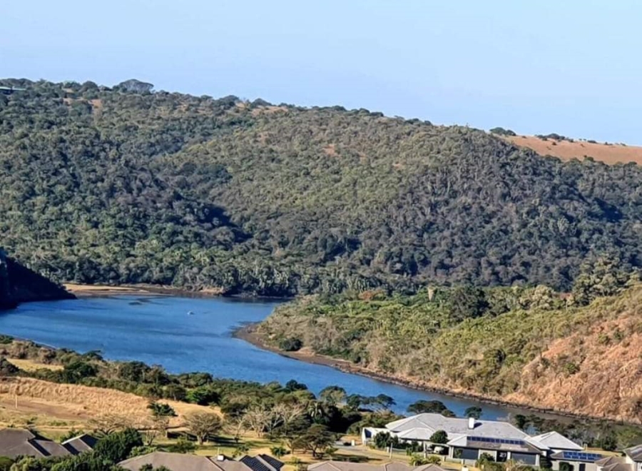 5 Bedroom Property for Sale in Gonubie North Eastern Cape